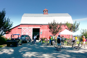 FarmBikeTour_0314_1barn